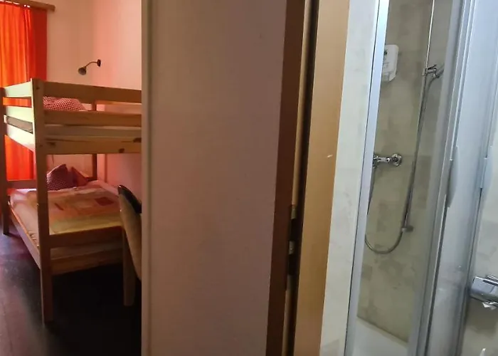 Vandrerhjem Gemmi-lodge *