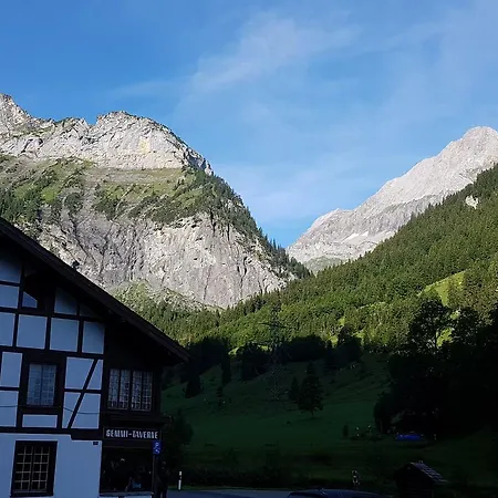 Vandrerhjem Gemmi-lodge Kandersteg