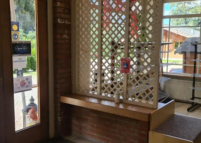 Vandrerhjem Gemmi-lodge *